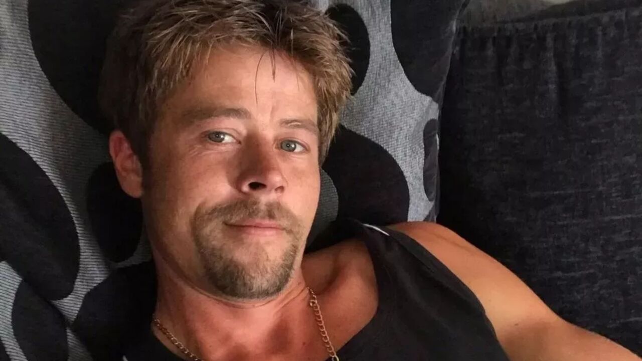 brad pitt lookalike