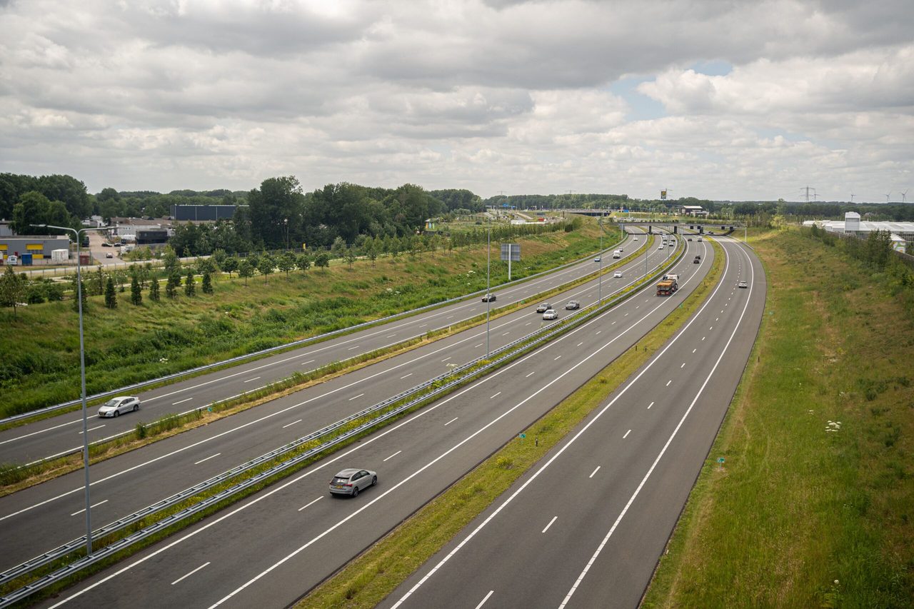 De Nederlandse snelweg, waar voor automobilisten in 2027 door Prinsjesdag veel staat te veranderen