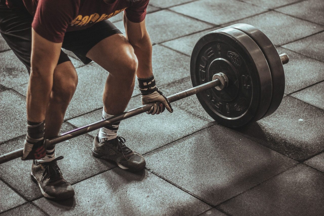 Man met deadlift