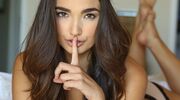 Illustratie voor: Instababe: Hailee Keanna
