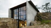 Illustratie voor: Olson Kundig’s woning in de rotsen is perfectie