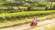 Illustratie voor: Boek deze toffe Vespa Roadtrip en ontdek het prachtige Toscane