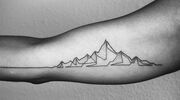 one-line tattoo's