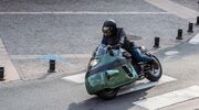 Illustratie voor: De custom Moto Guzzi Dustbin is niet je standaard motor