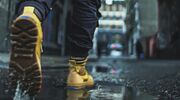 Illustratie voor: Met deze waterdichte schoenen maak jij je garderobe waterproof