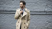 Illustratie voor: De trenchcoat: de stijlvolste investering die een man kan maken