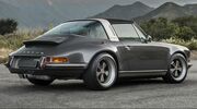 Illustratie voor: Deze heerlijke foto’s van de Porsche 911 Targa laten je verlangen naar de zomer