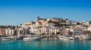 Illustratie voor: De 9 tofste huizen op Ibiza om te huren met je vrienden