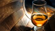 Illustratie voor: Man betaalt € 8.733,- voor een glas whisky van 2cl