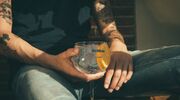 Illustratie voor: Met deze vijf recepten zet je de lekkerste Gin & Tonic op tafel