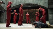 la casa de papel seizoen 3 MAN MAN