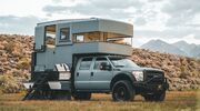Illustratie voor: Deze Ford F550 werd omgebouwd tot ultra luxe camper op zonne-energie