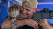 enzo knol koopt auto voor vriendin myron koops