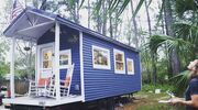 Student bouwt voor slechts $15.000 een tiny house en het resultaat is waanzinnig