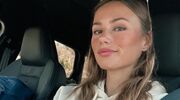 Puck Moonen geniet van haar vakantie tussen de pinguïns