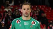 Keeper Jan de Boer doos eieren