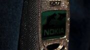 De met diamanten bezaaide Nokia van Drake.