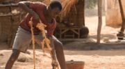 the boy who harnessed the wind en de put