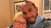 Lewis Hamilton met zijn moeder in kwestie
