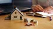 Een huis, waarvan kopers meer geld overhouden dan huurders.
