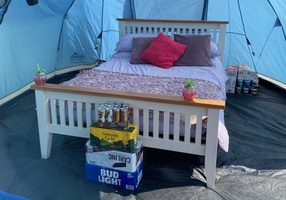 Tweepersoonsbed Glastonbury