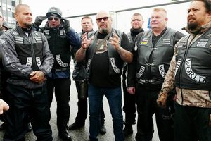 no surrender Henk Kuipers aangehouden MAN-MAN