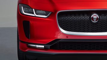 De voorkant van een Jaguar I-Pace