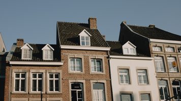 Een aantal huizen die wellicht goedkoper zijn geworden.