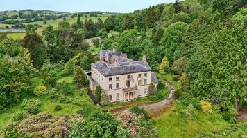 Het landhuis in Wales.