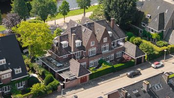 De villa in Amsterdam.