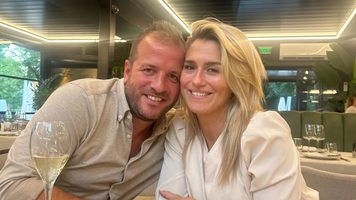 Rafael van der Vaart met zijn vriendin Estevana Polman