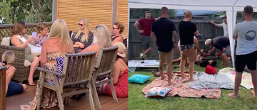 mannen en vrouwen op babyshower