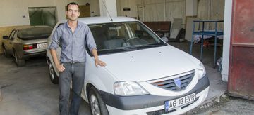 man bouwt eigen elektrische auto
