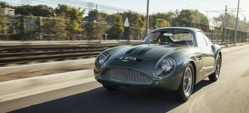 tofste-auto's-aston-martin-MAN MAN