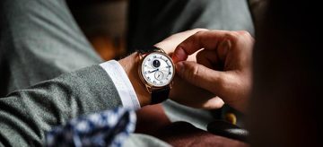 waarom iedere man vroeg of laat een gouden horloge moet bezitten MAN-MAN