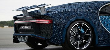 Bugatti Chiron van LEGO MAN MAN