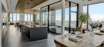 penthouse tommy hilfiger baas amsterdam