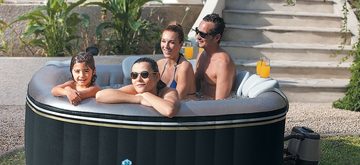 opblaasbare jacuzzi in de tuin