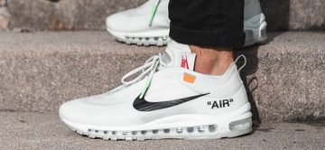 witte Nike sneakers