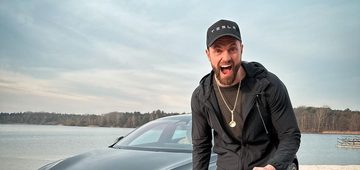 joel beukers koopt nieuwe auto tesla snelste collectie
