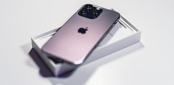 hoeveel kosten productie iphone 14 max pro hoe duur