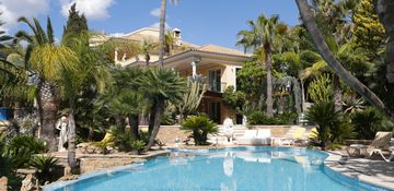 Jacob de Vries B&B Vol Liefde villa te koop albufeira