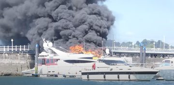 superjacht brand