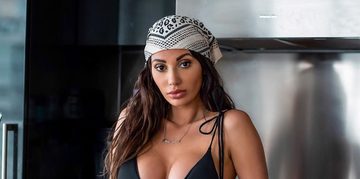 Francesca too hot to handle