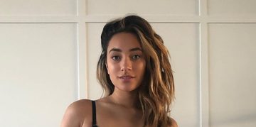 Katie de Rooij buurmeisje van het jaar 2021 fhm