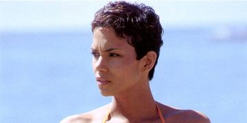 halle berry lichaam leeftijd