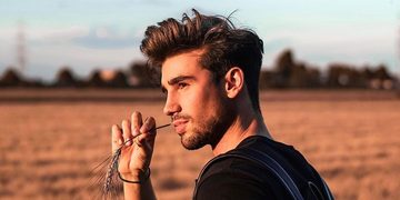 knappe mannen leggen uit
