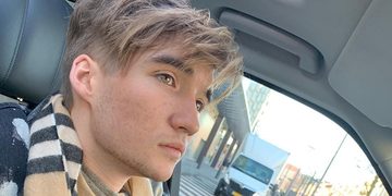 Gio Latooy koopt nieuwe auto