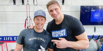 Video: Rico Verhoeven krijgt een nep baard voor een nieuwe filmrol