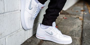 vlekken uit schoenen verwijderen